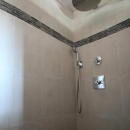 Vakantiehuis Superbe Design Avec Piscine Chauffee *